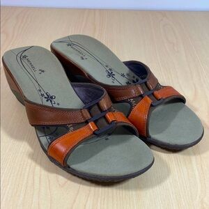 Merrell Women's Dewberry Brown and Orange Sandals Size 10